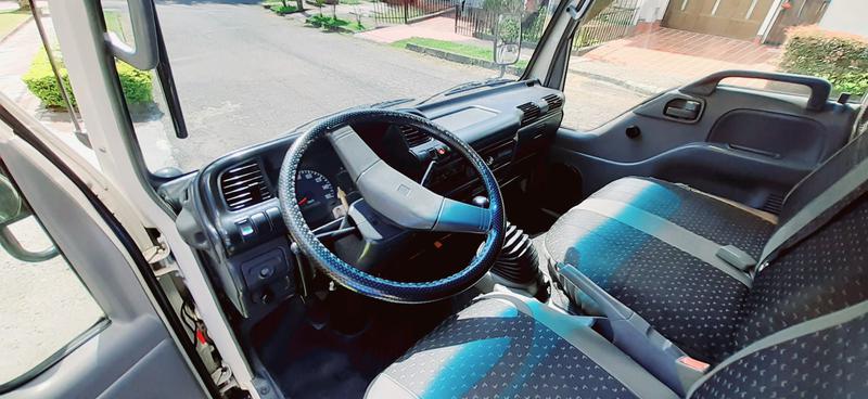 Chevrolet 3100 • 2006 • 270,000 km 2