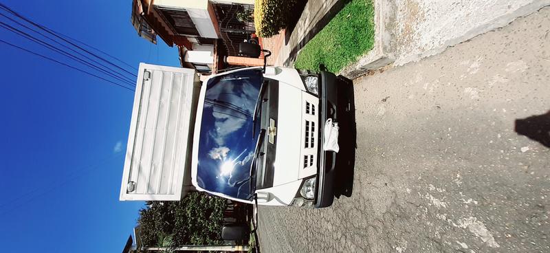 Chevrolet 3100 • 2006 • 270,000 km 5