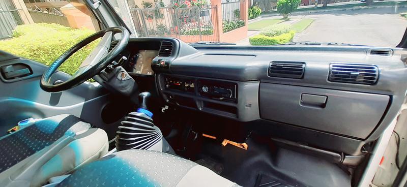 Chevrolet 3100 • 2006 • 270,000 km 4