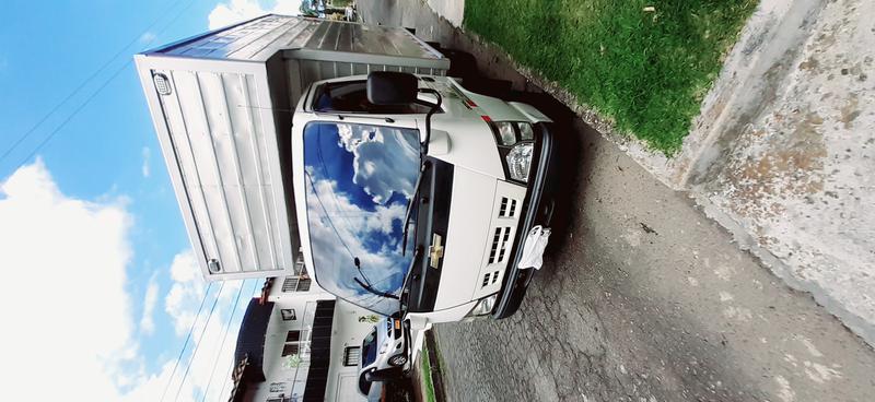 Chevrolet 3100 • 2006 • 270,000 km 7