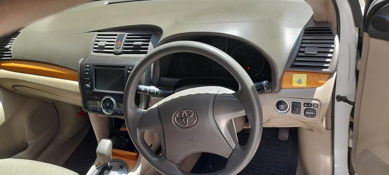 Toyota 4-Runner • 2015 • 70,000 km 3