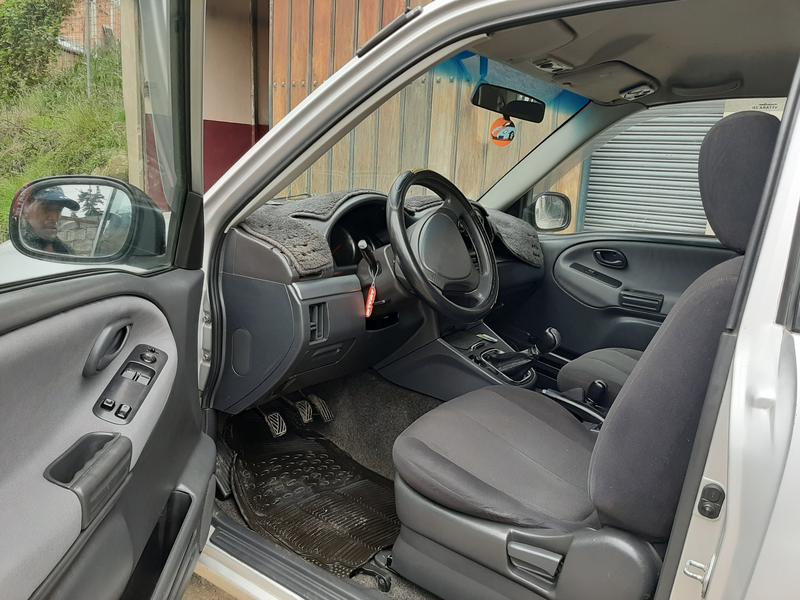 Chevrolet 1500 • 2008 • 150,000 km 2