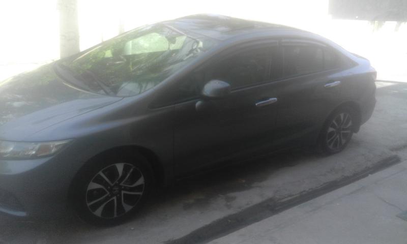 Honda Civic • 2013 • 85,000 km 6