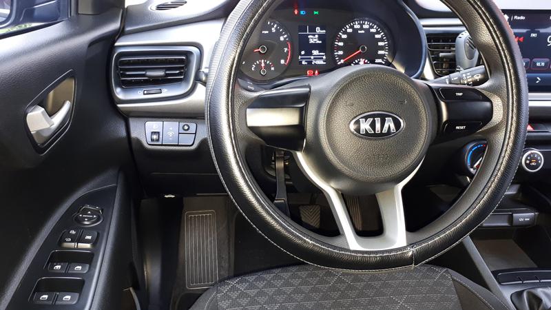 Kia Rio sedan • 2019 • 25,000 km 1