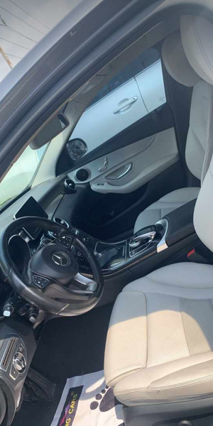 Mercedes-Benz C • 2015 • 70,000 km 3