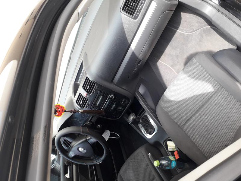 Volkswagen Jetta • 2006 • 140,000 km 4