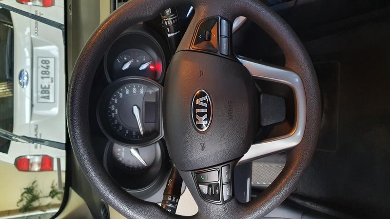 Kia Rio sedan • 2015 • 66,000 km 2