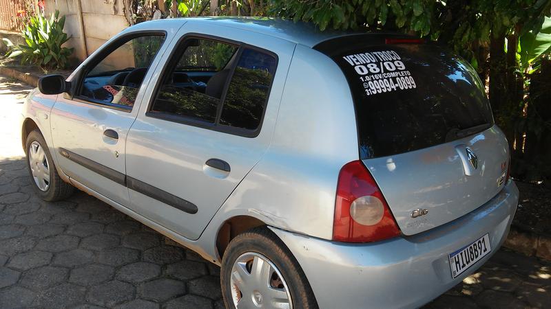 Renault Clio • 2009 • 140,000 km 1