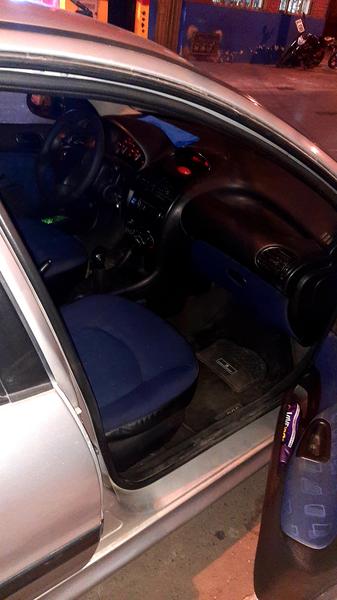 Peugeot 206 • 2003 • 132,000 km 8