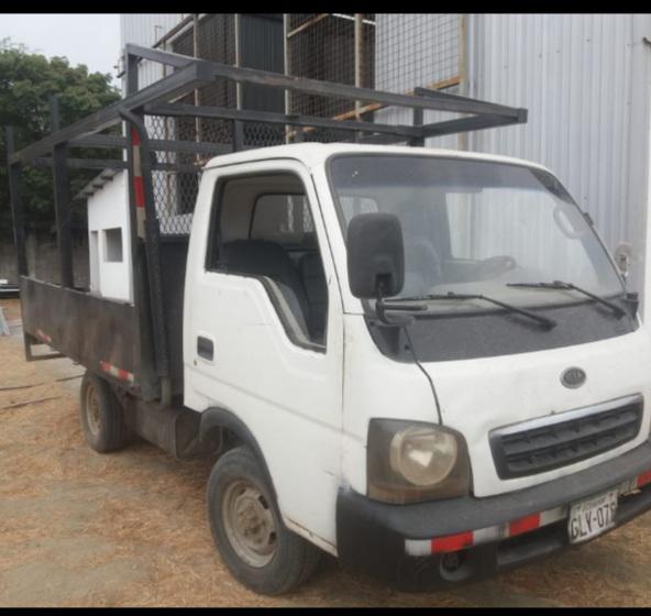 Kia Avella • 2005 • 100,000 km 1