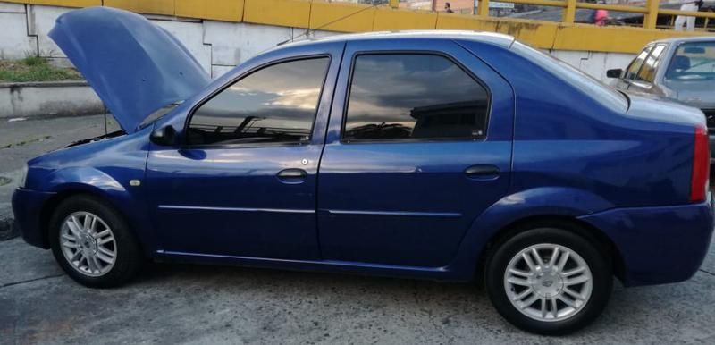 Renault Logan • 2008 • 124 km 1