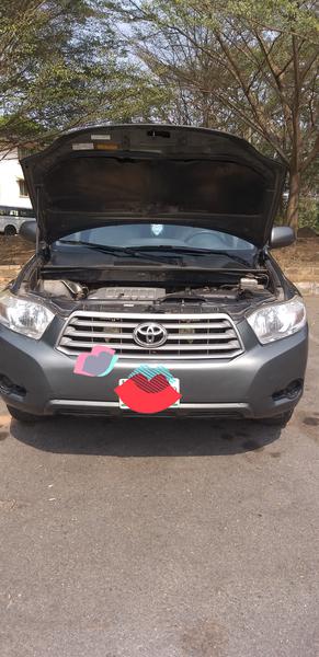Toyota Highlander • 2009 • 114,000 km 2