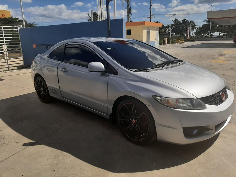 Honda Civic • 2010 • 10,000 km 5