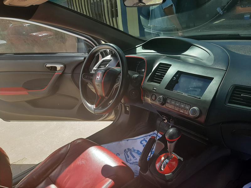 Honda Civic • 2010 • 10,000 km 4