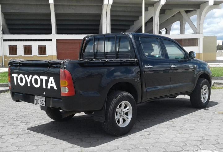 Toyota  • 2009 • 183,778 km 5