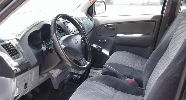 Toyota  • 2009 • 183,778 km 9