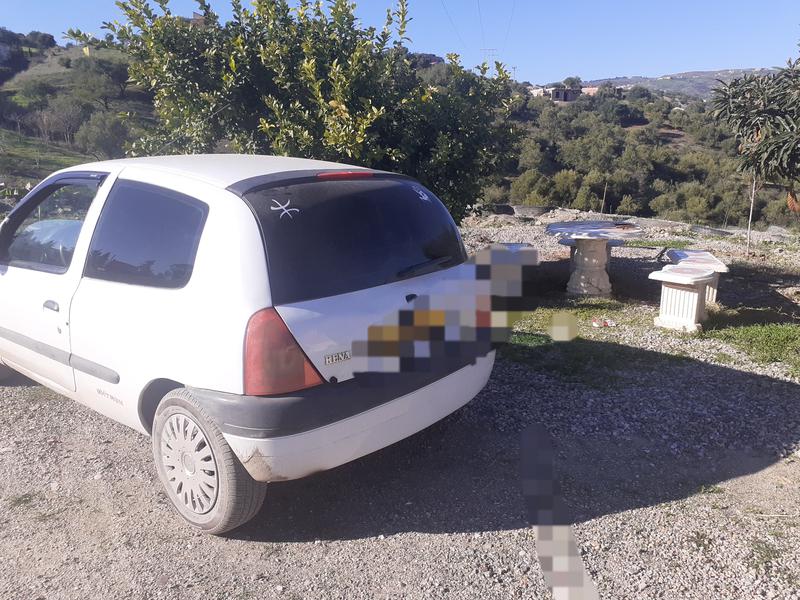 Renault Clio • 2001 • 300,000 km 3