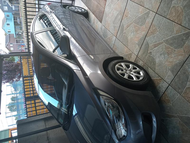 Hyundai Accent • 2014 • 72,400 km 3