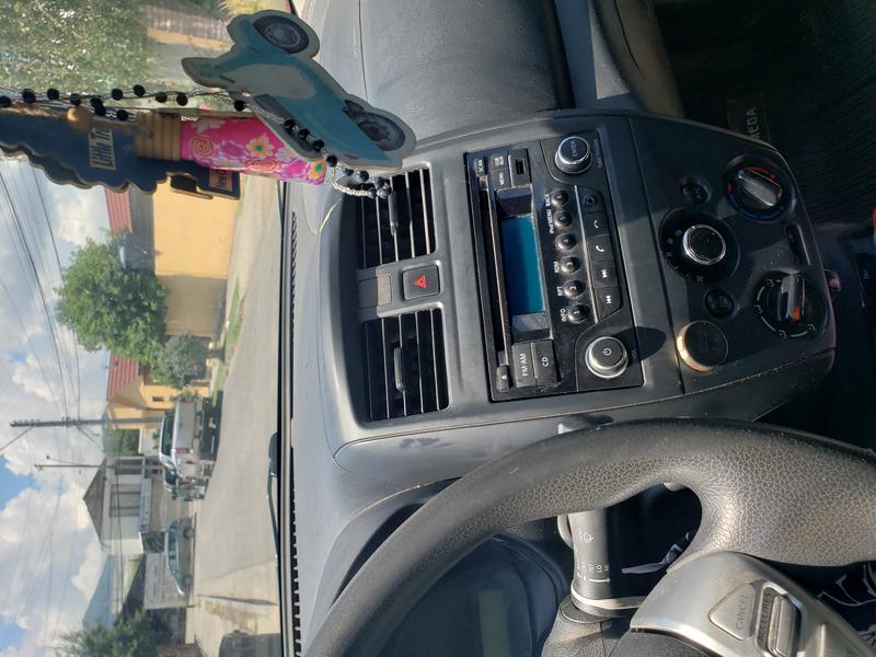 Nissan Versa sense • 2016 • 98,000 km 4