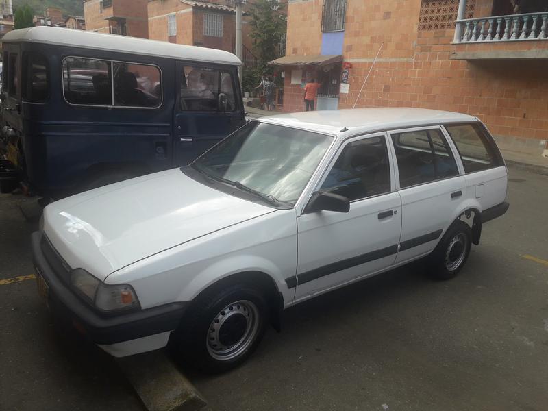 Mazda 323 • 1989 • 250,000 km 6