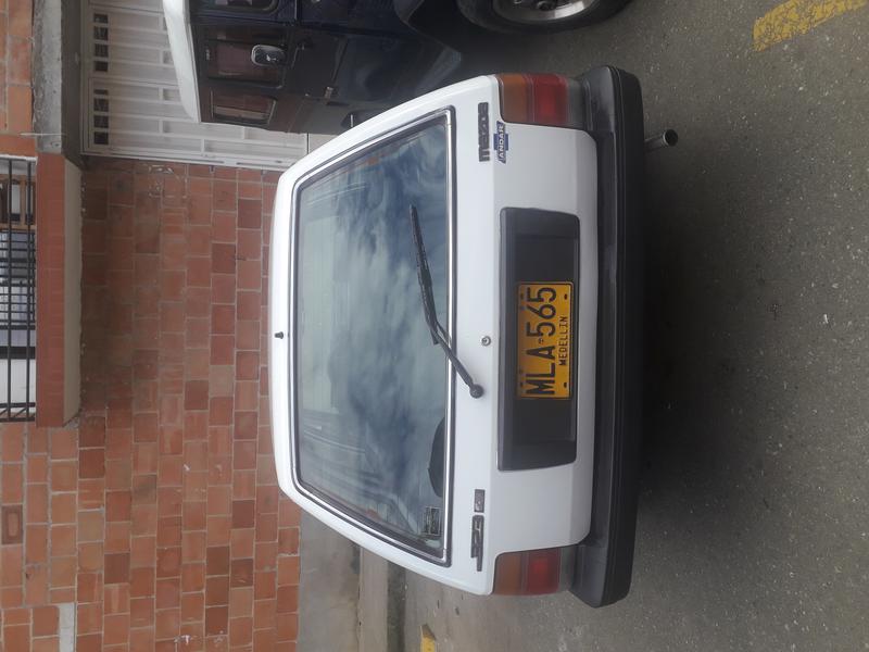 Mazda 323 • 1989 • 250,000 km 5