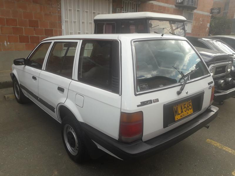 Mazda 323 • 1989 • 250,000 km 3