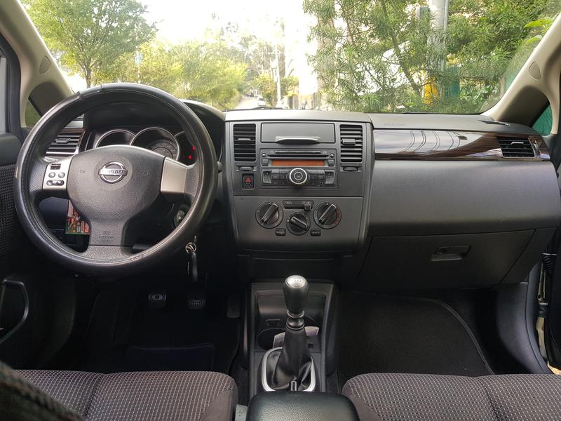 Nissan Tiida • 2011 • 106,000 km 1