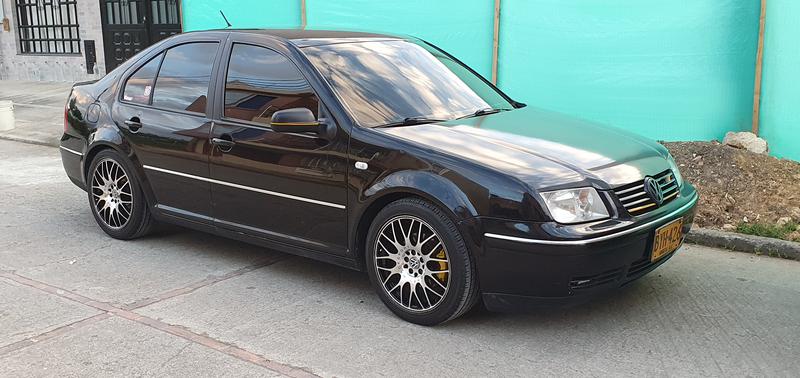 Volkswagen Jetta • 2006 • 127,847 km 2