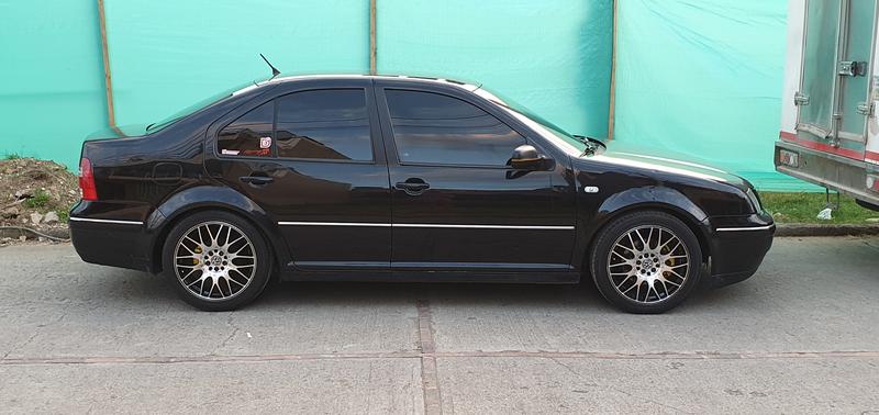 Volkswagen Jetta • 2006 • 127,847 km 1