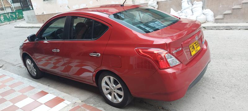 Nissan Versa • 2016 • 54,000 km 4