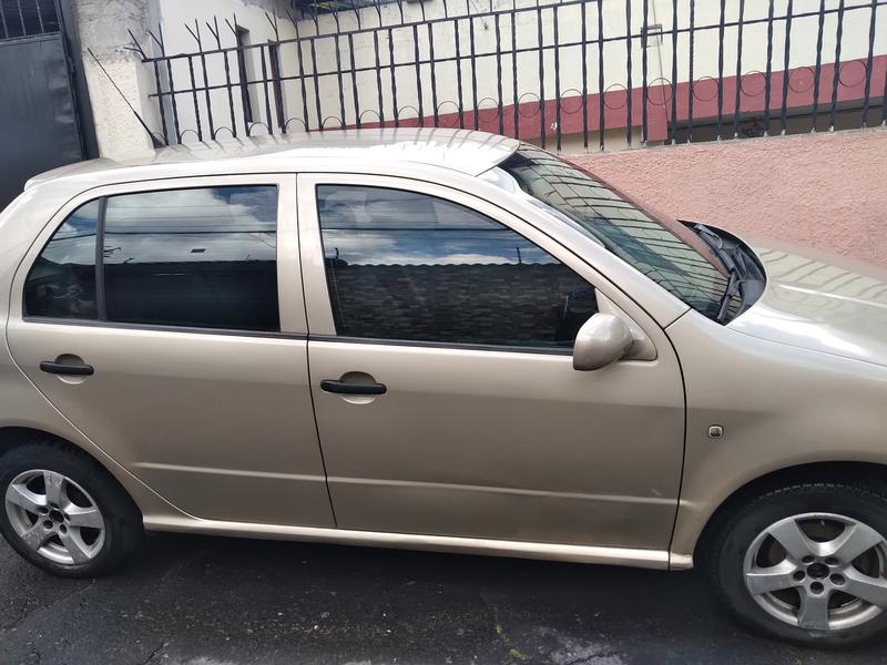 Škoda  • 2006 • 173,000 km 7