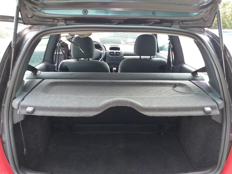 Renault Clio • 2002 • 181,000 km 1