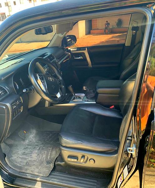 Toyota 4 Runner Limited • 2017 • 74,766 km 7