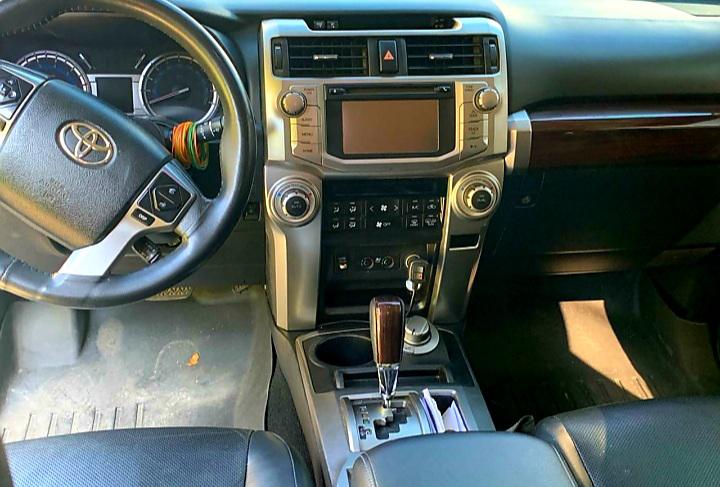 Toyota 4 Runner Limited • 2017 • 74,766 km 5