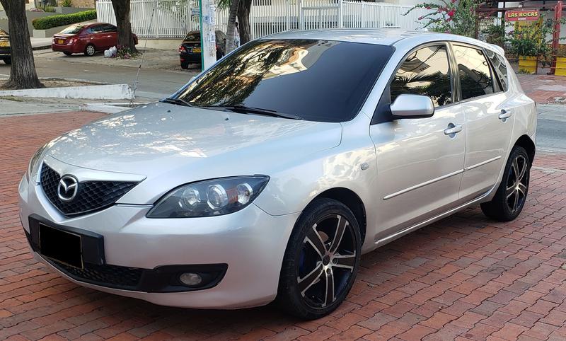 Mazda 3 • 2010 • 166,000 km 4