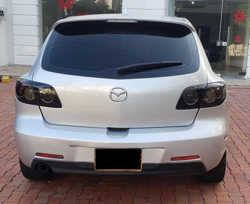 Mazda 3 • 2010 • 166,000 km 2