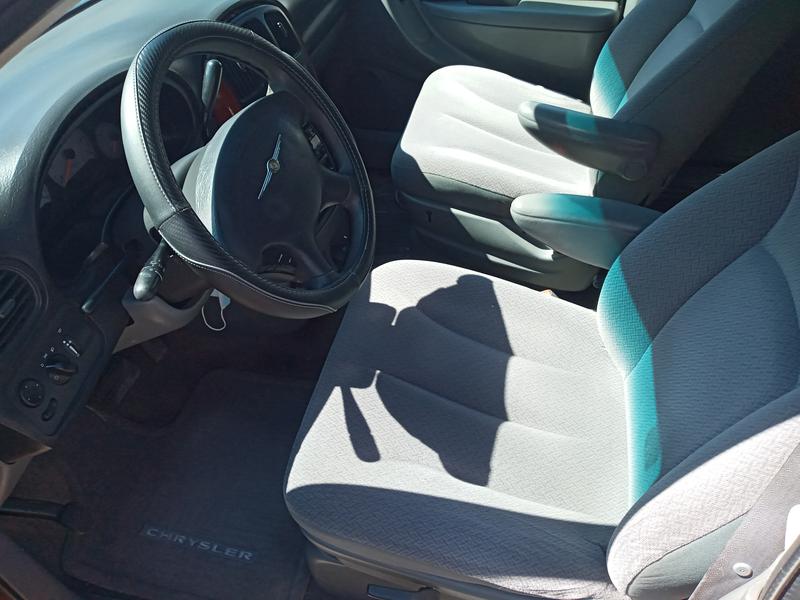 Chrysler Voyager • 2007 • 150,000 km 11