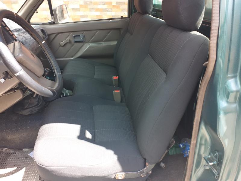 Chevrolet Luv • 1994 • 495,000 km 12