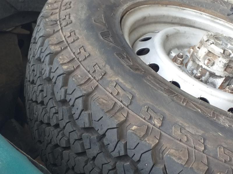 Chevrolet Luv • 1994 • 495,000 km 13