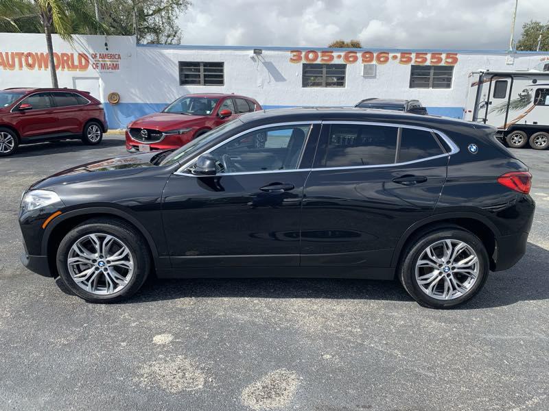 BMW  • 2019 • 7,662 km 16