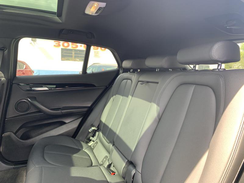 BMW  • 2019 • 7,662 km 15