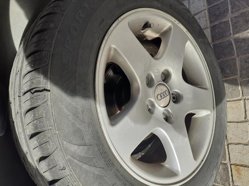 Audi A4 • 2001 • 390,000 km 6
