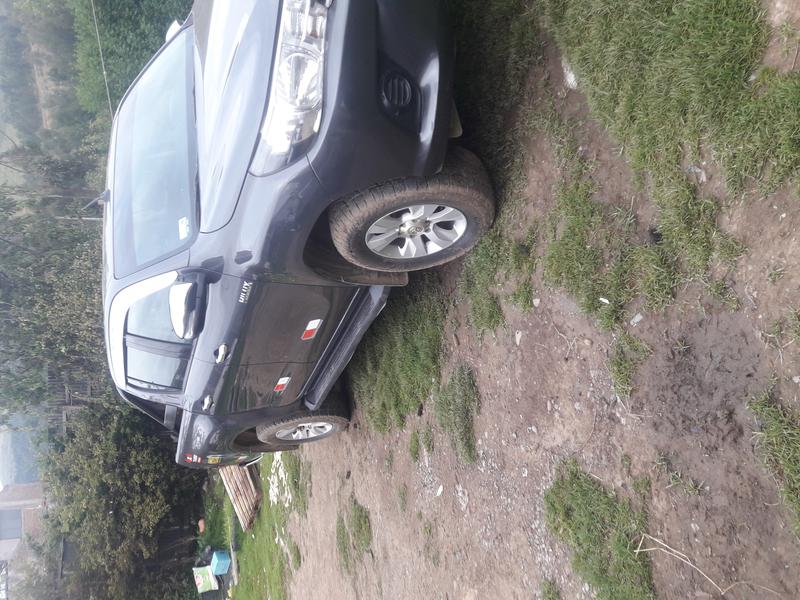 Toyota Hilux • 2016 • 69,000 km 2