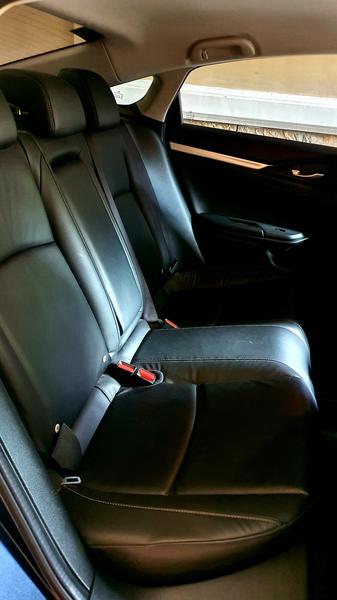 Honda Civic • 2017 • 30,000 km 4