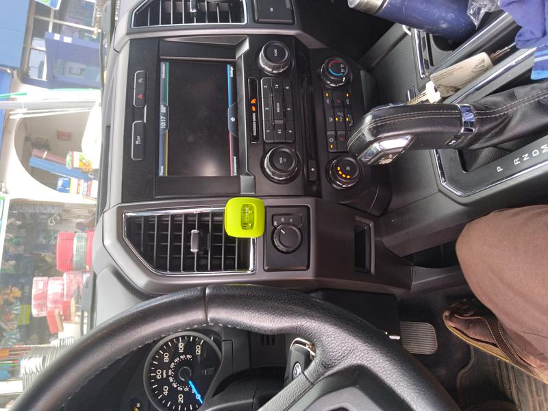 Ford F-150 • 2016 • 200,000 km 3