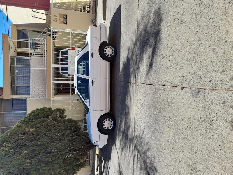 Nissan  • 2009 • 375,000 km 2