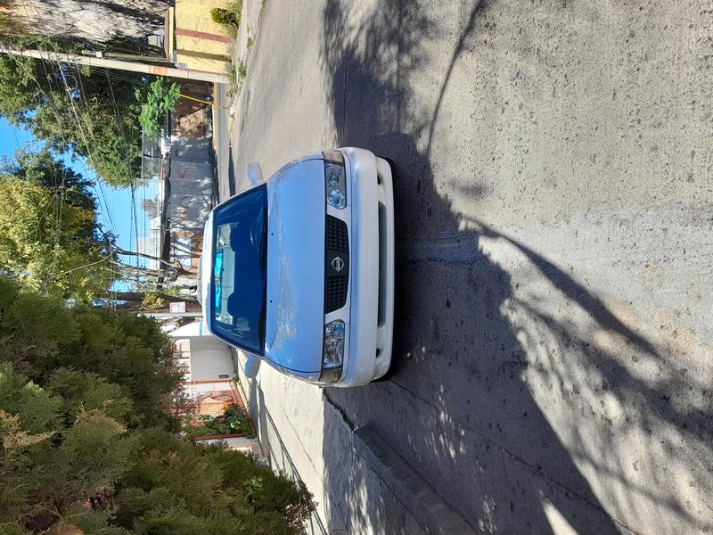 Nissan  • 2009 • 375,000 km 6