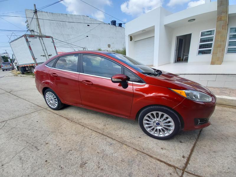 Ford Fiesta • 2014 • 47,500 km 9