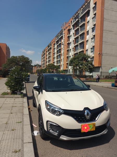 Renault Captur • 2019 • 22,156 km 4