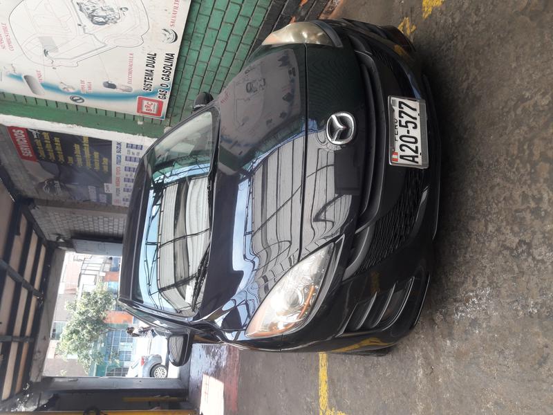 Mazda 3 • 2010 • 90,000 km 2